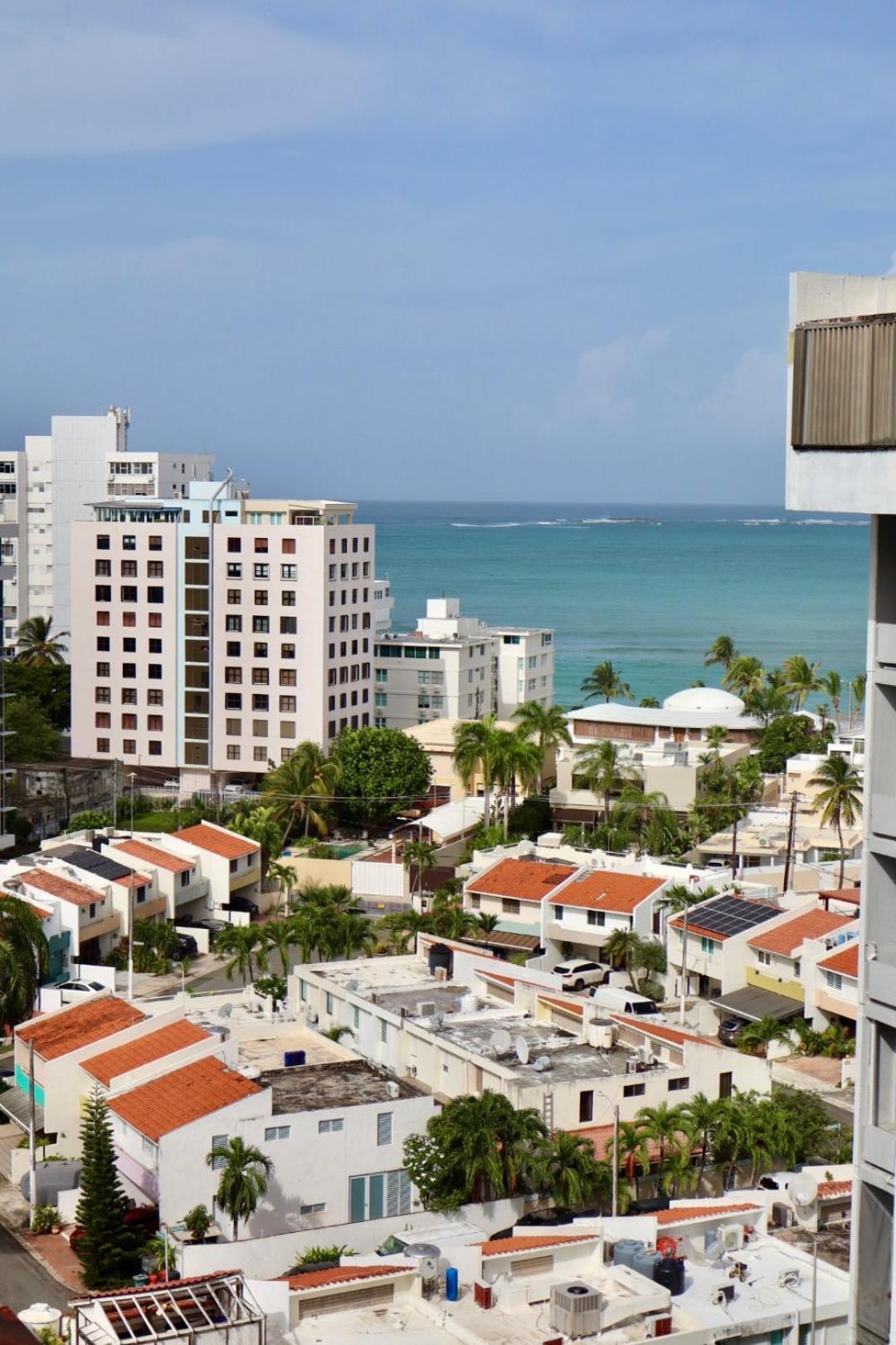 Isla Verde Modern Apartment With Pool Сан-Хуан Екстер'єр фото